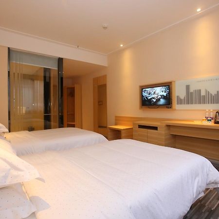 גואנגג'ואו City Comfort Inn Yongtai Subway Station מראה חיצוני תמונה